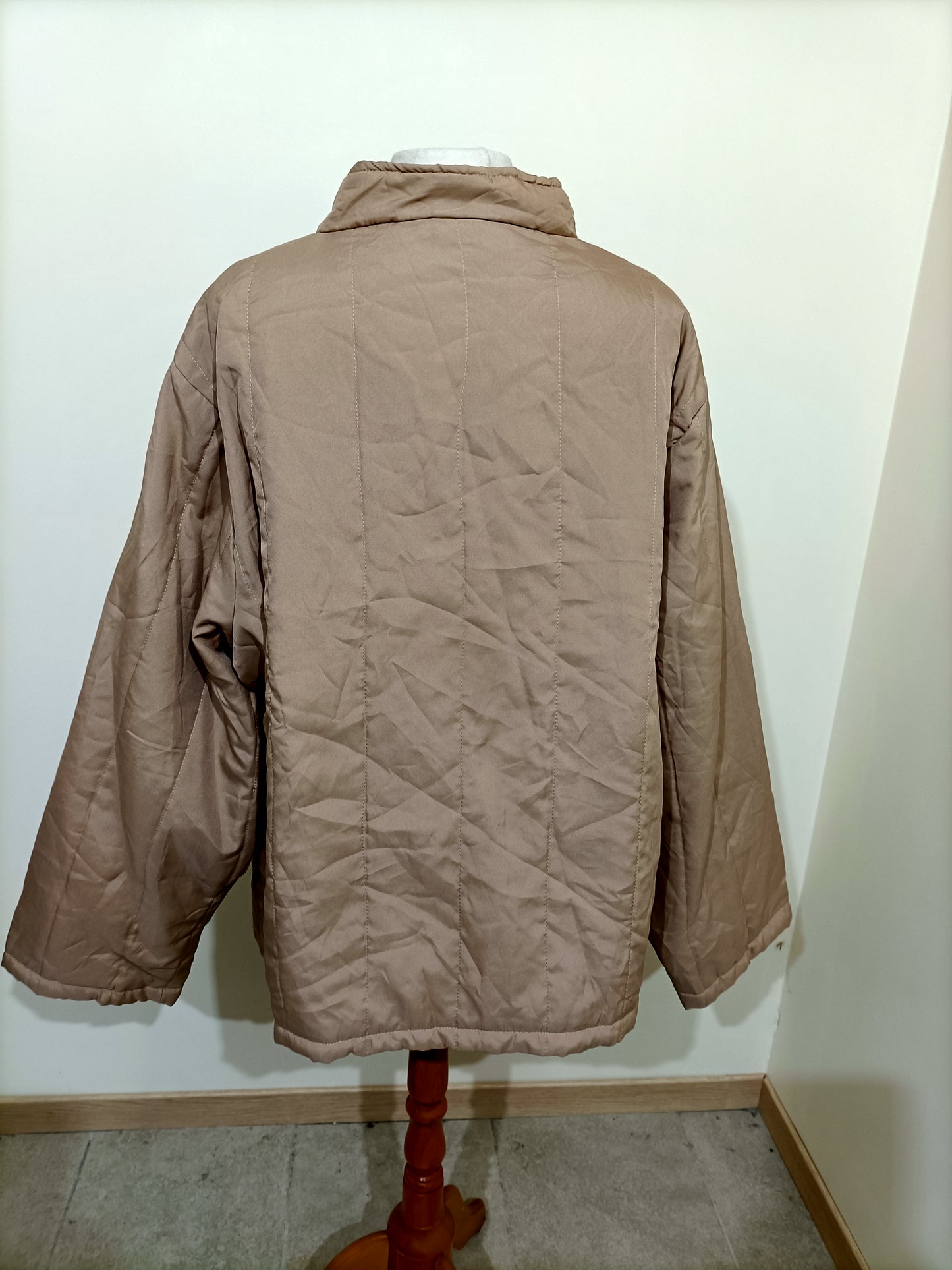 Manteau fin LBP Magnet beige avec fermeture et pressions Taille 50/52