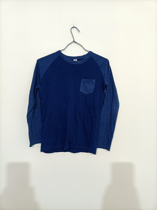 T-shirt manches longues bleu avec impression dans le dos Taille 146/162 (12ans)