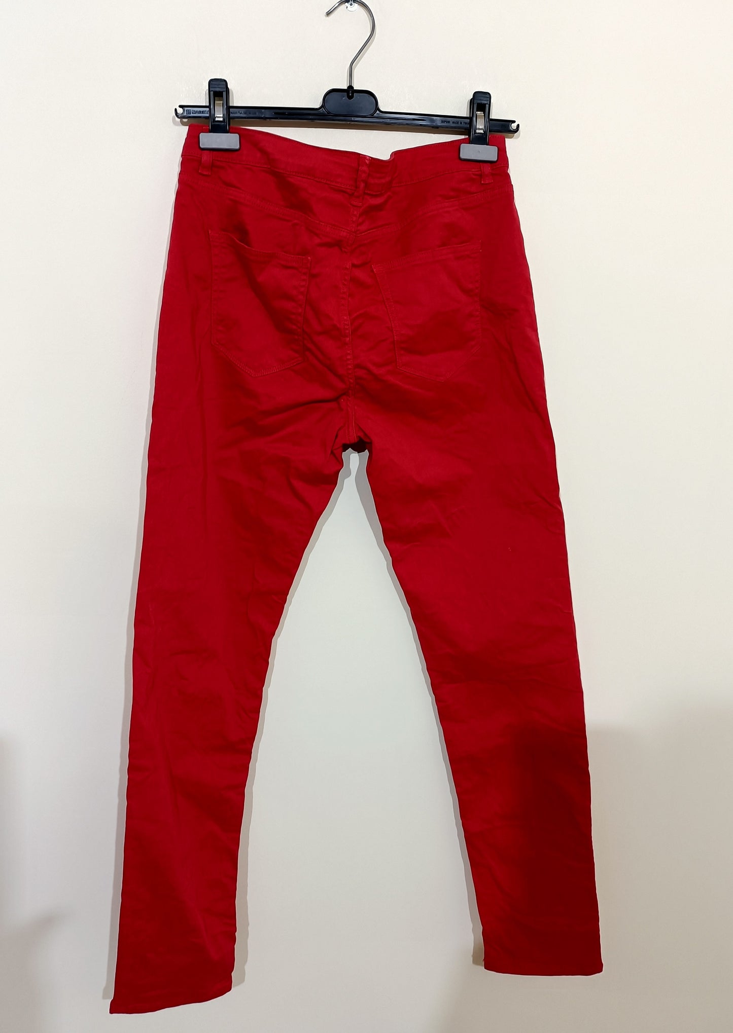 Jeans Kiabi rouge slim Taille 40