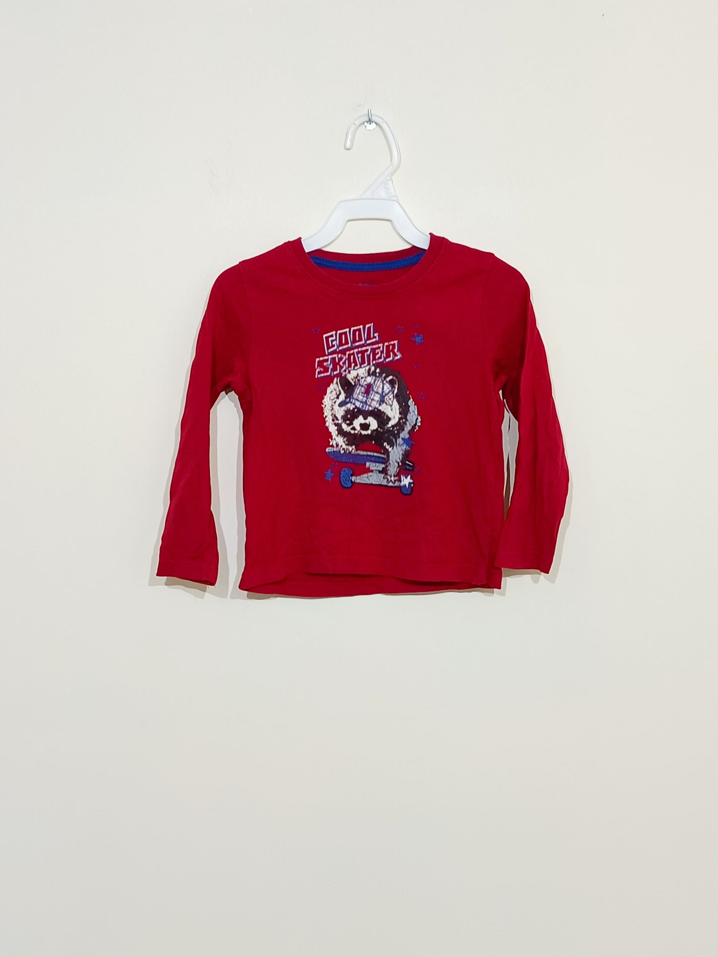T-shirt manches longues lupilu rouge avec impression Taille 4 ans
