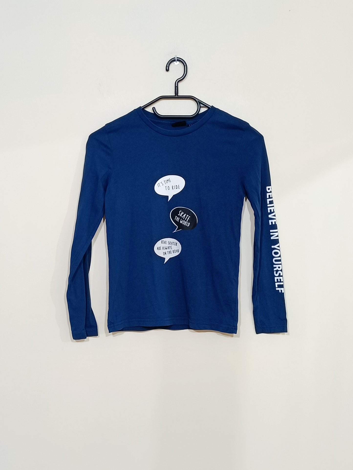 T-shirt manches longues Pocopiano bleu avec impression Taille 8 Ans