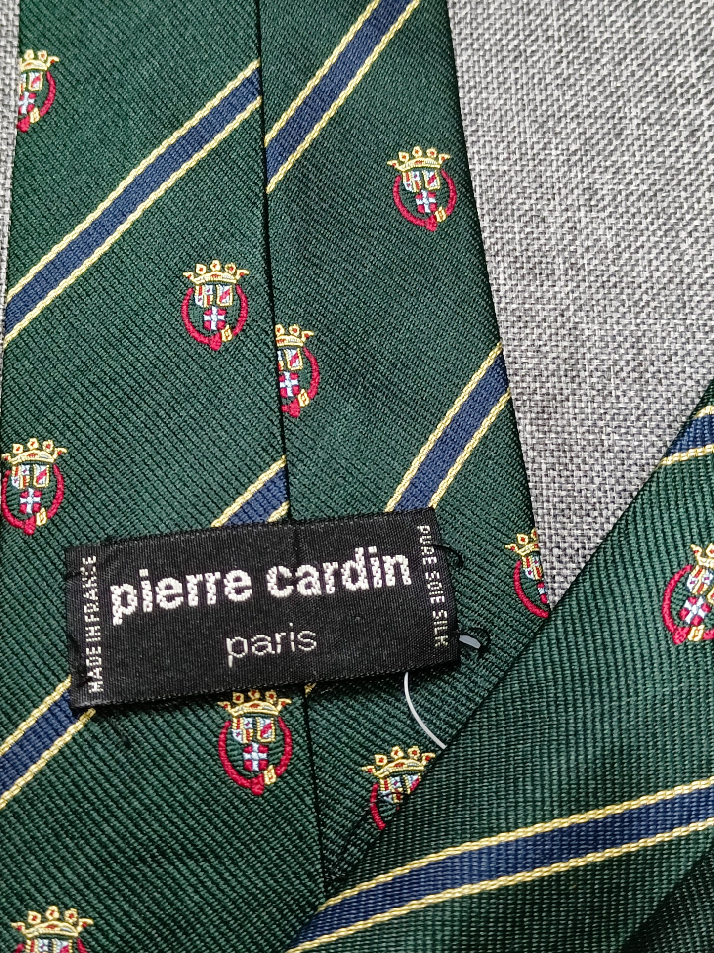 Cravate Pierre Cardin verte avec motifs