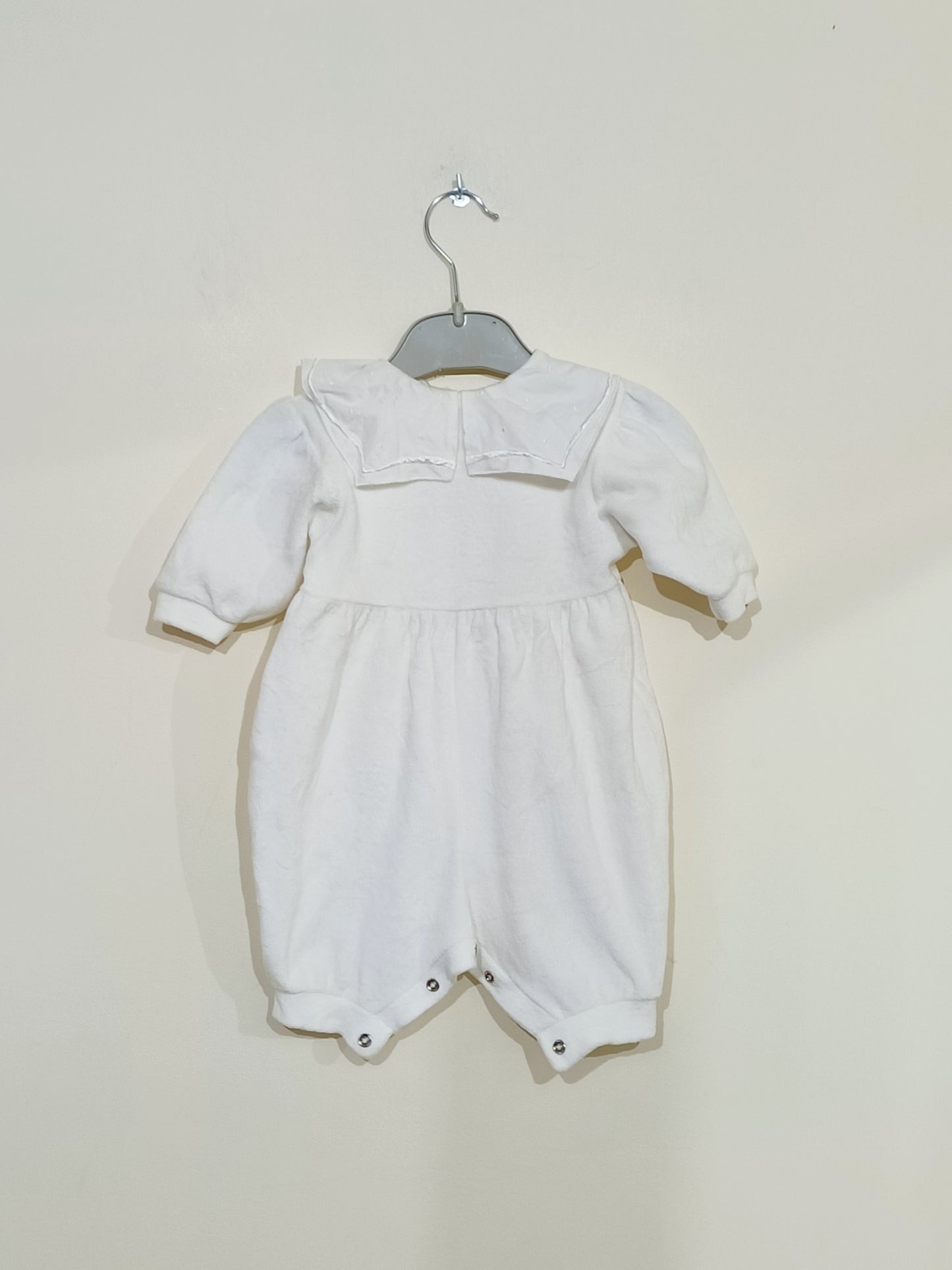 Combinaison en velours Natalys blanche avec col Taille 1 Mois