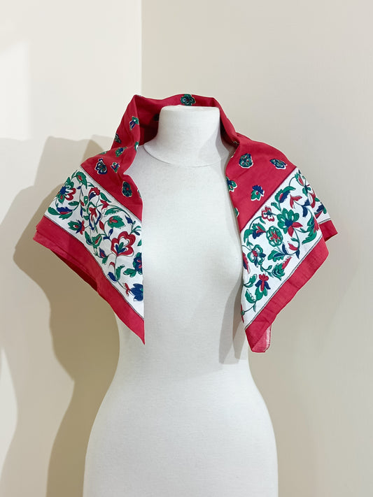 Foulard Jamicry rouge et blanc à motifs