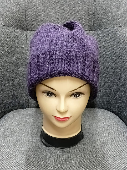 Bonnet en maille violet