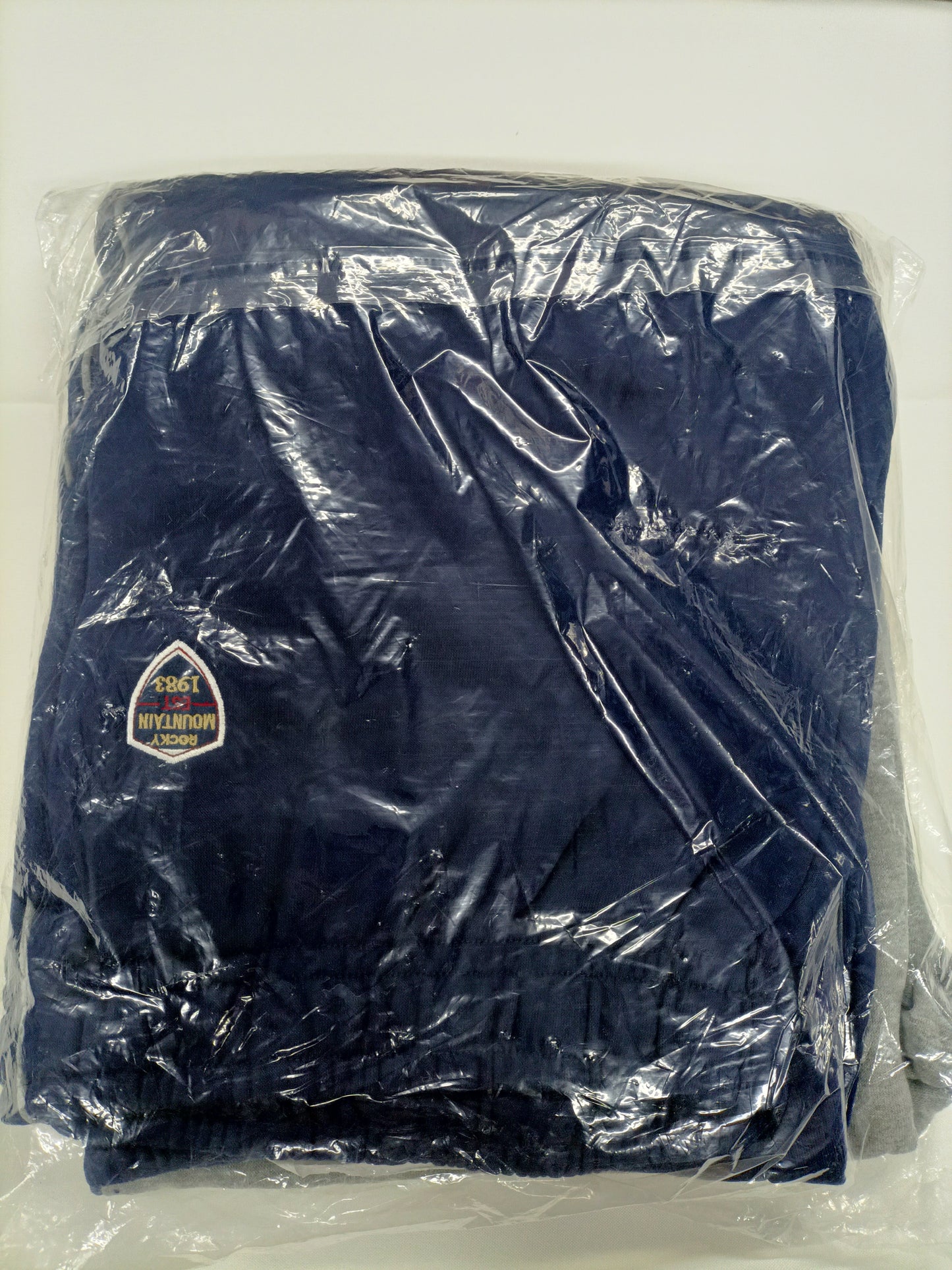 Lot de 2 Joggings Eurotops (un gris et un bleu marine) Taille XXL