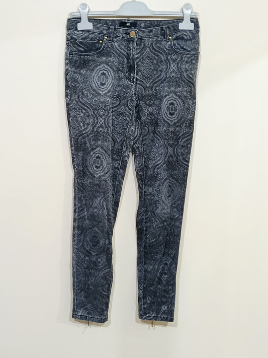 Jeans H&M gris à motifs avec fermetures Taille 36