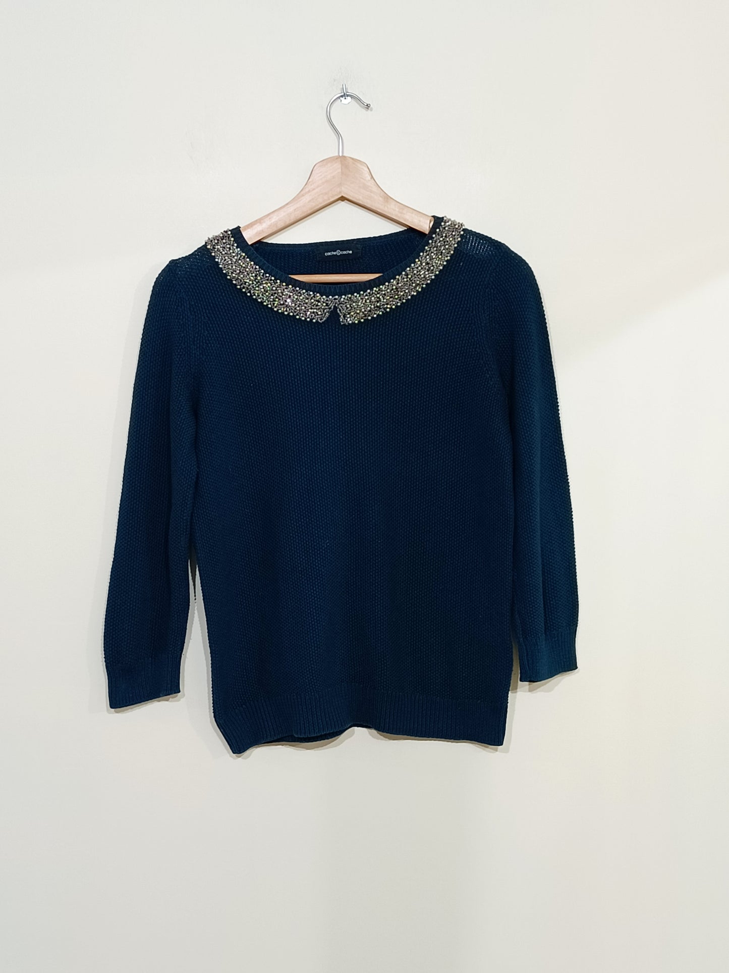 Pull Cache-Cache bleu canard avec perles argentées au col Taille S