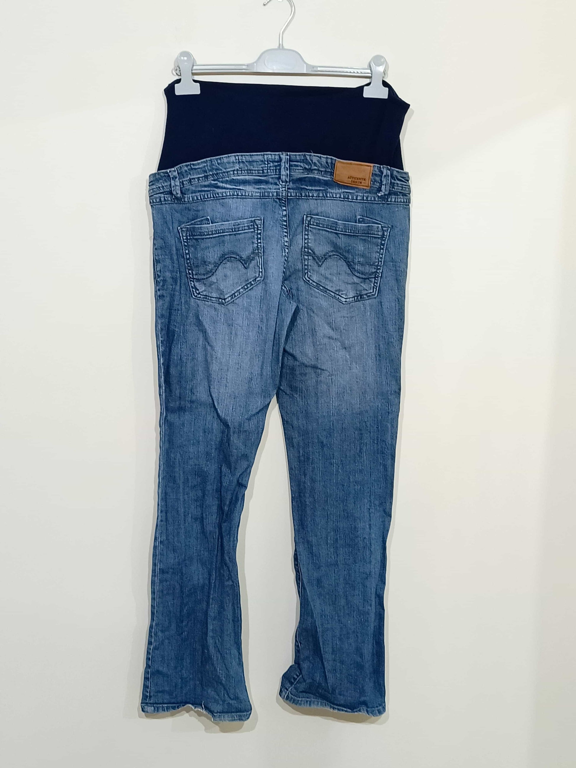 jeans-de-grossesse-bootcut-bleu-taille-46-la-friperie-d'emilie-vetements-de-grossesse-taille-46-1