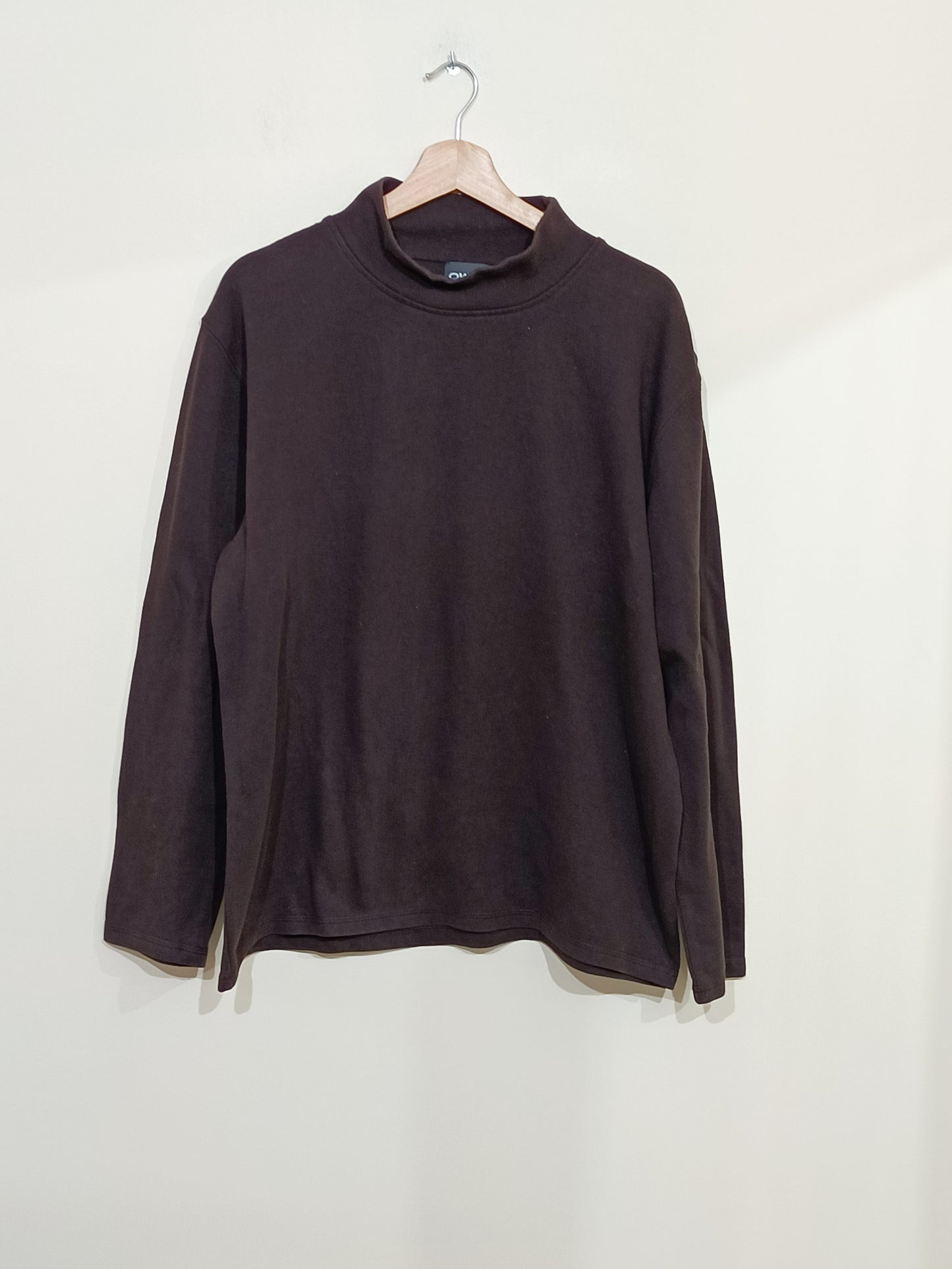 Pull fin OWK col montant marron Taille XXL