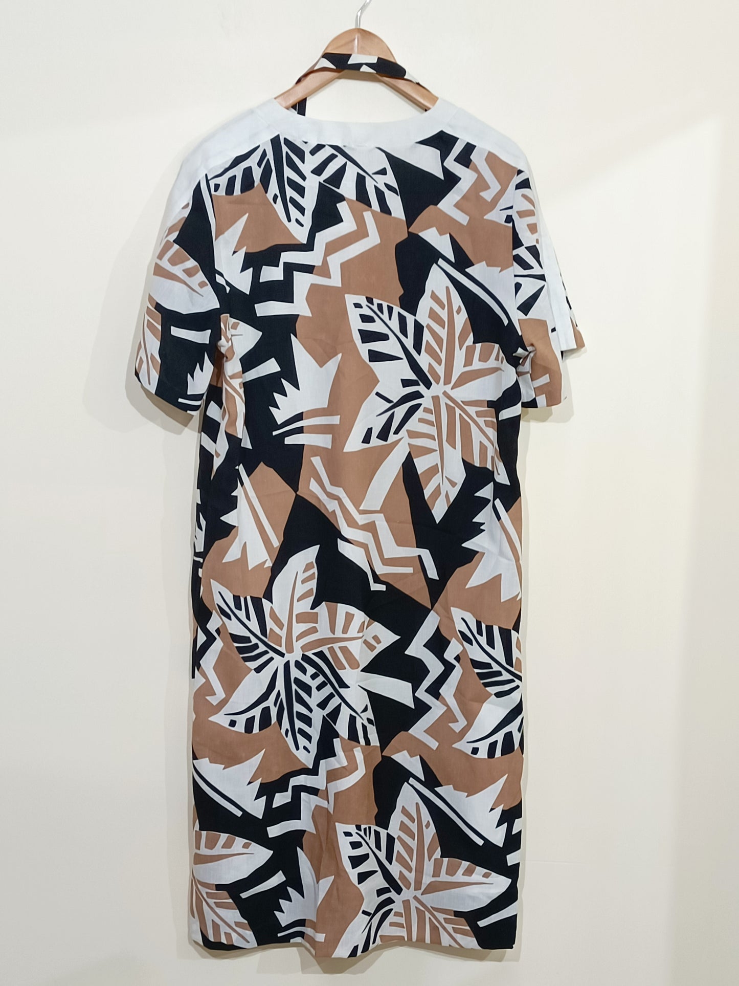 Robe longue Alexis Jaf manches courtes à motifs avec ceinture Taille XXL