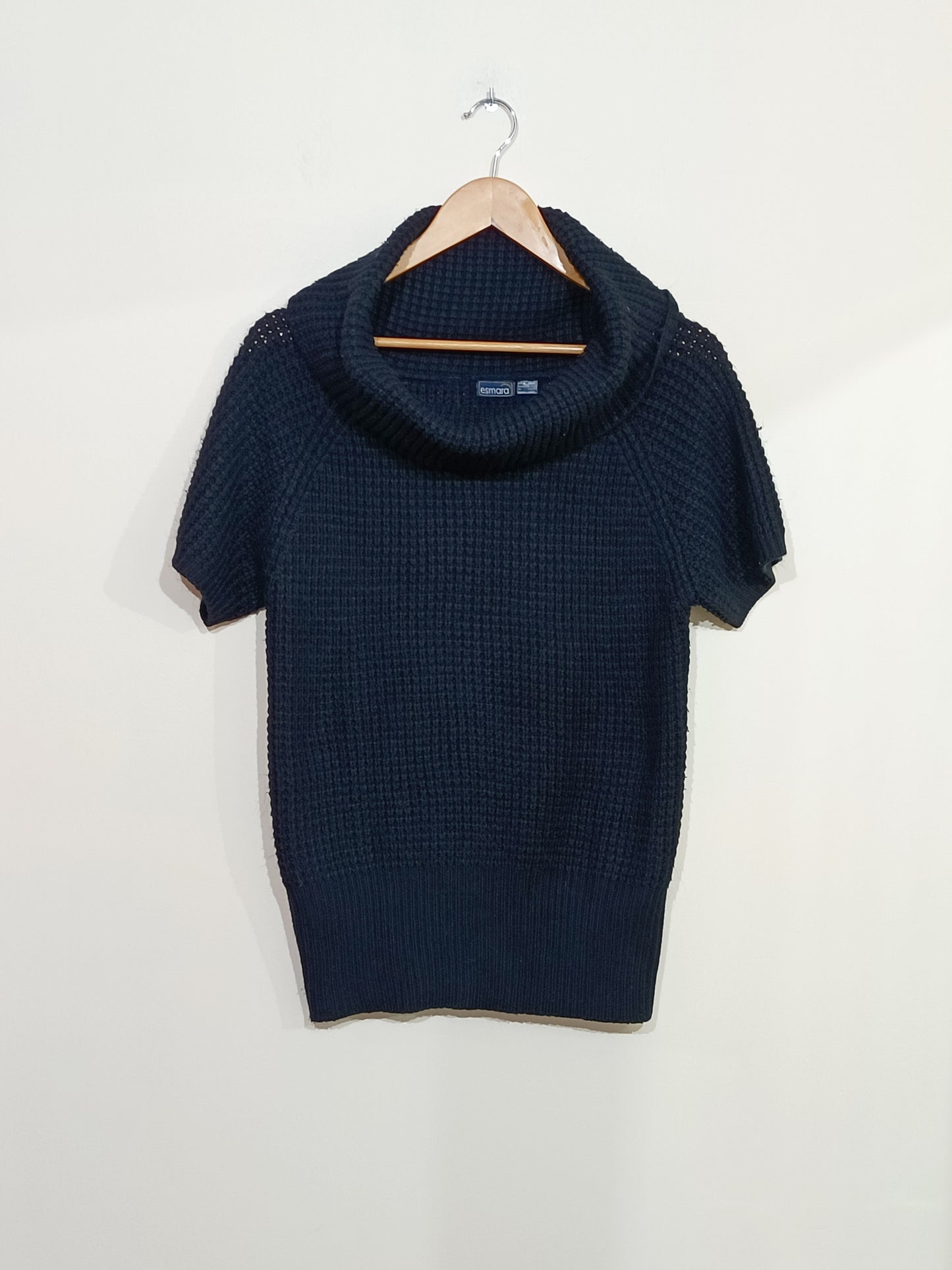 Pull manches courtes Esmara noir avec col Taille M