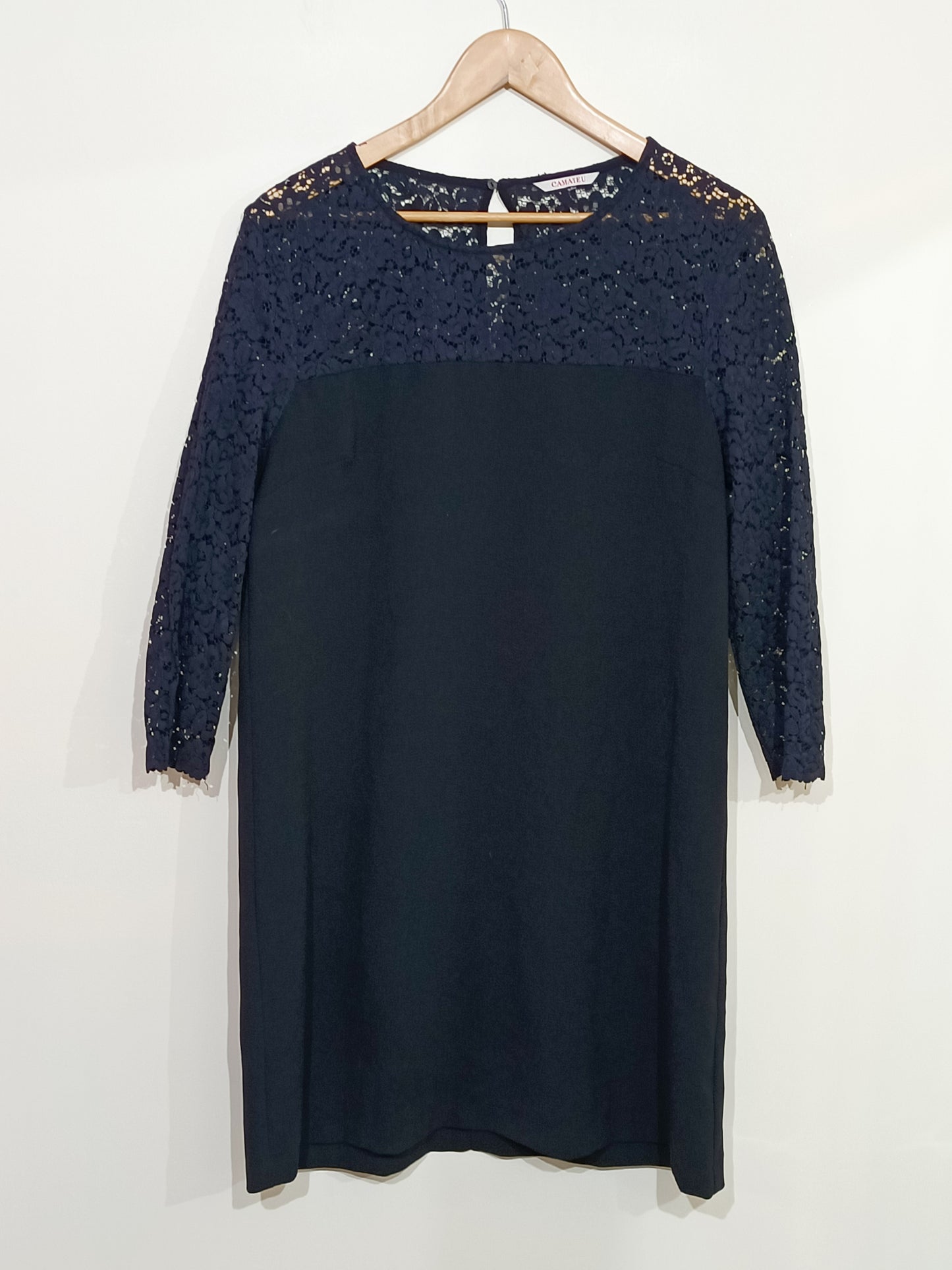 Robe Camaïeu noire avec dentelle manches 3/4 Taille L