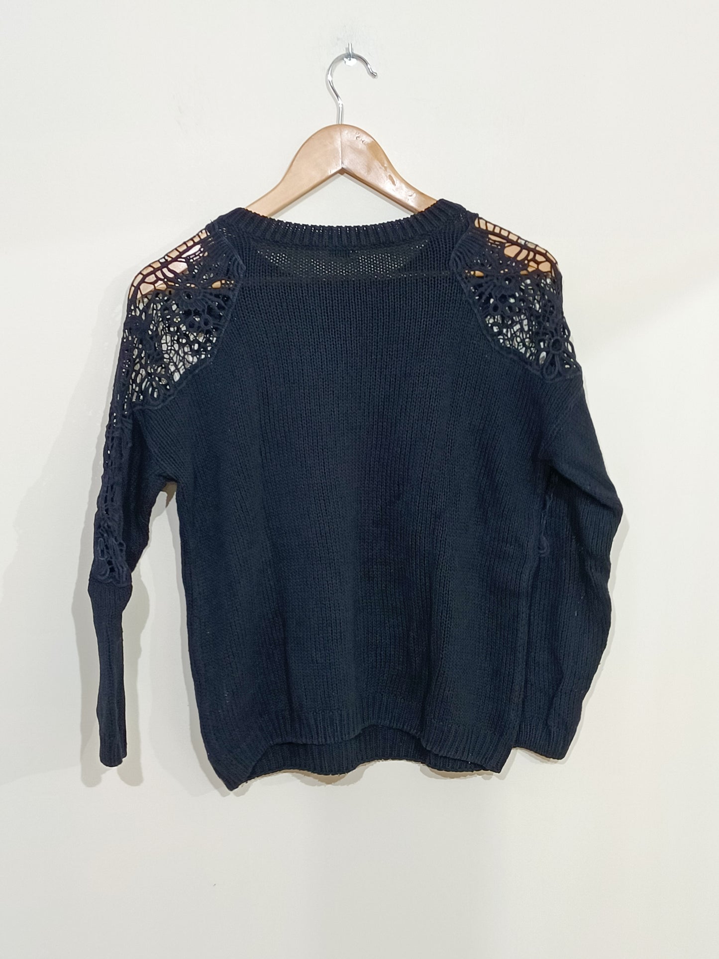 Pull Pimkie noir avec dentelle Taille M