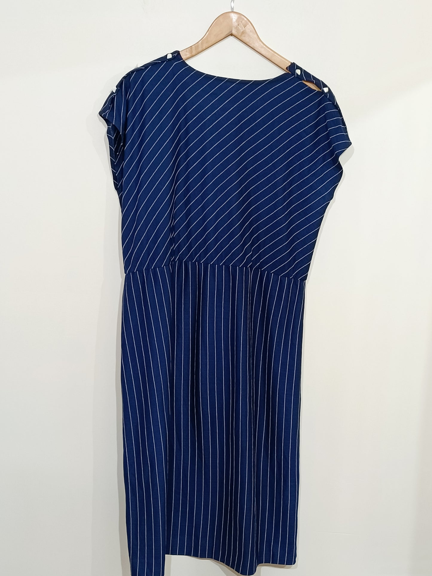 Robe longue bleue avec rayures blanches Taille 48