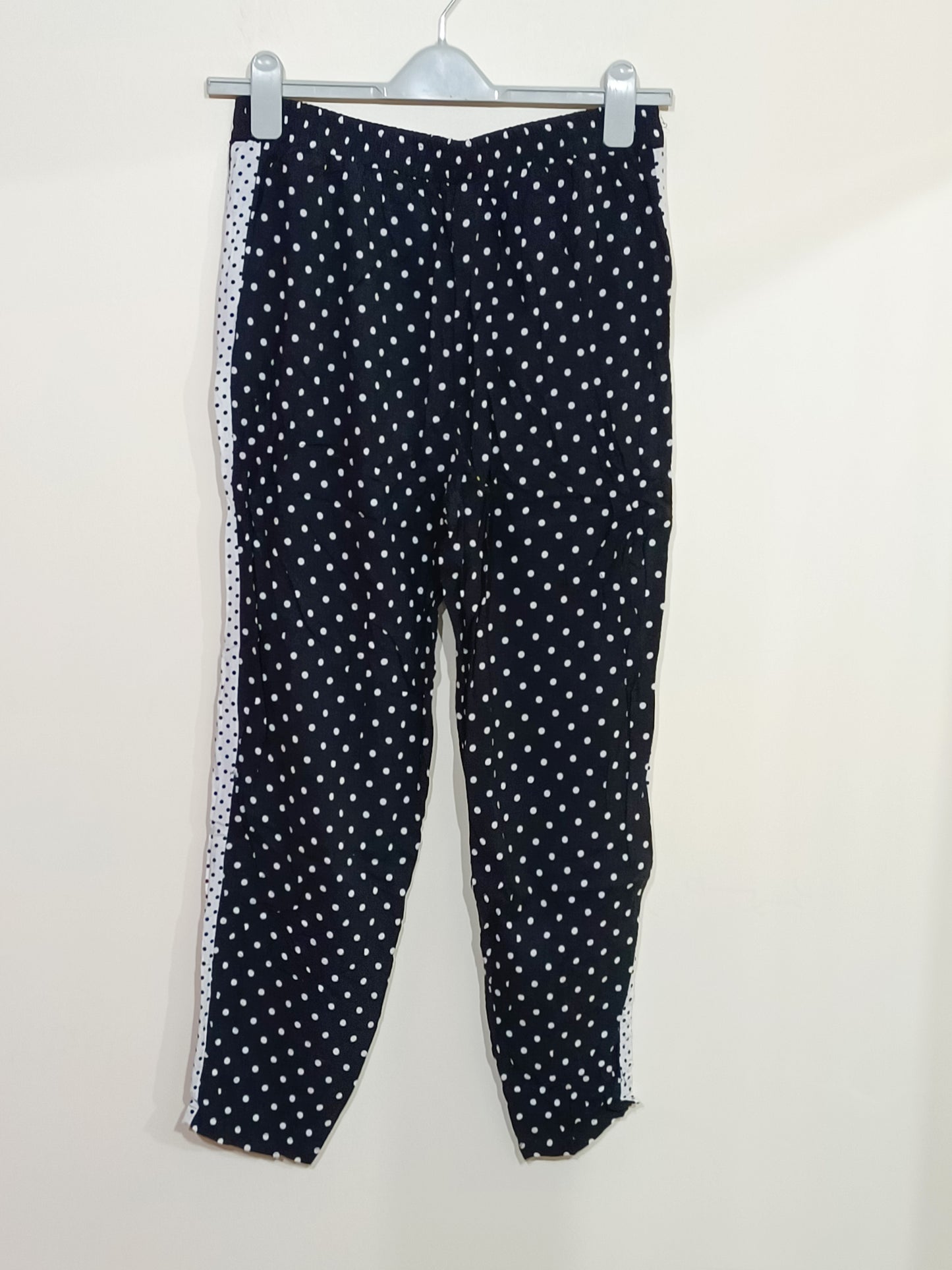 Pantalon fluide Atmosphère noir à pois blancs avec liseré Taille 42