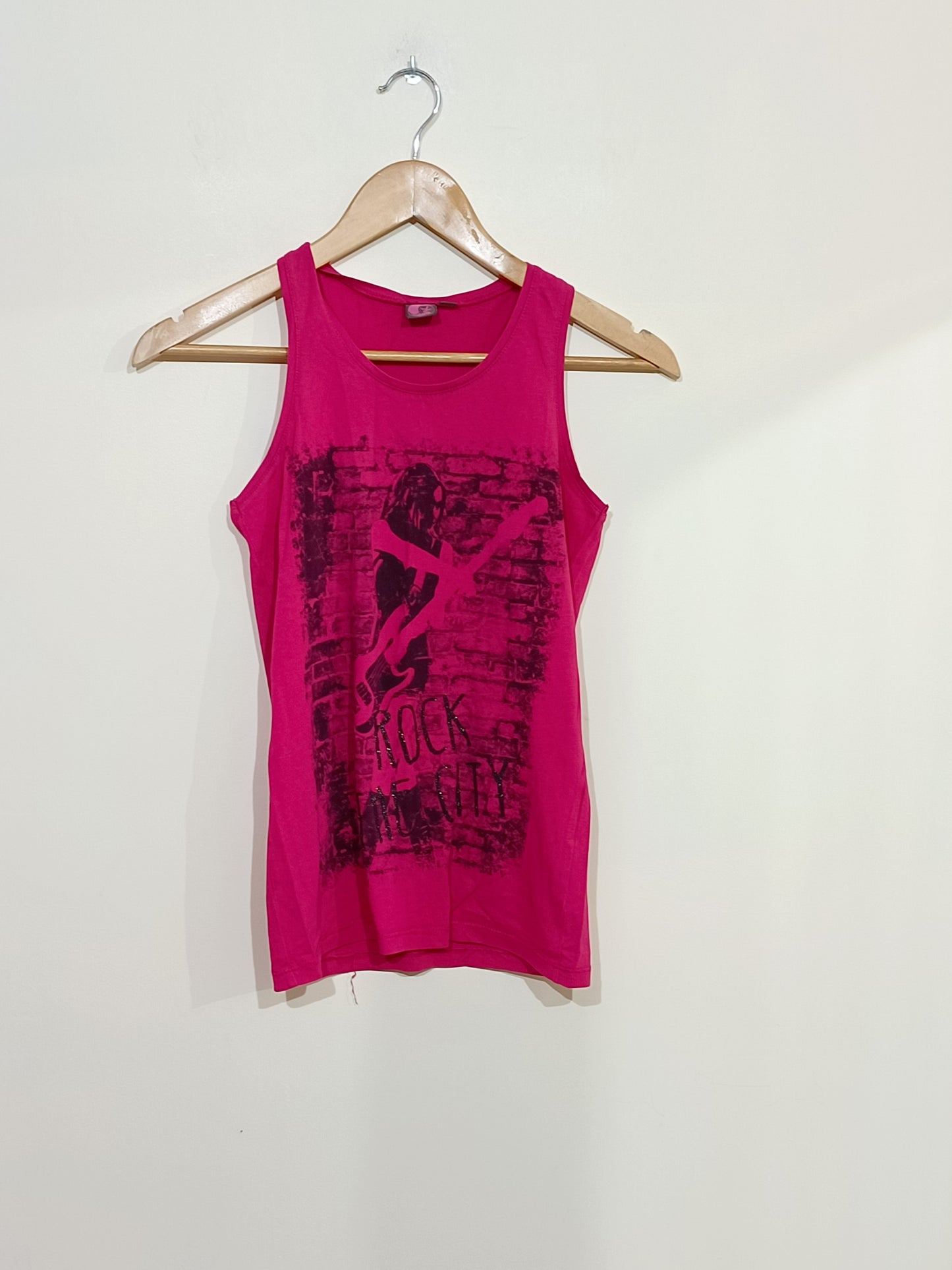 Débardeur Bilook rose foncé avec impression Taille 14 ans