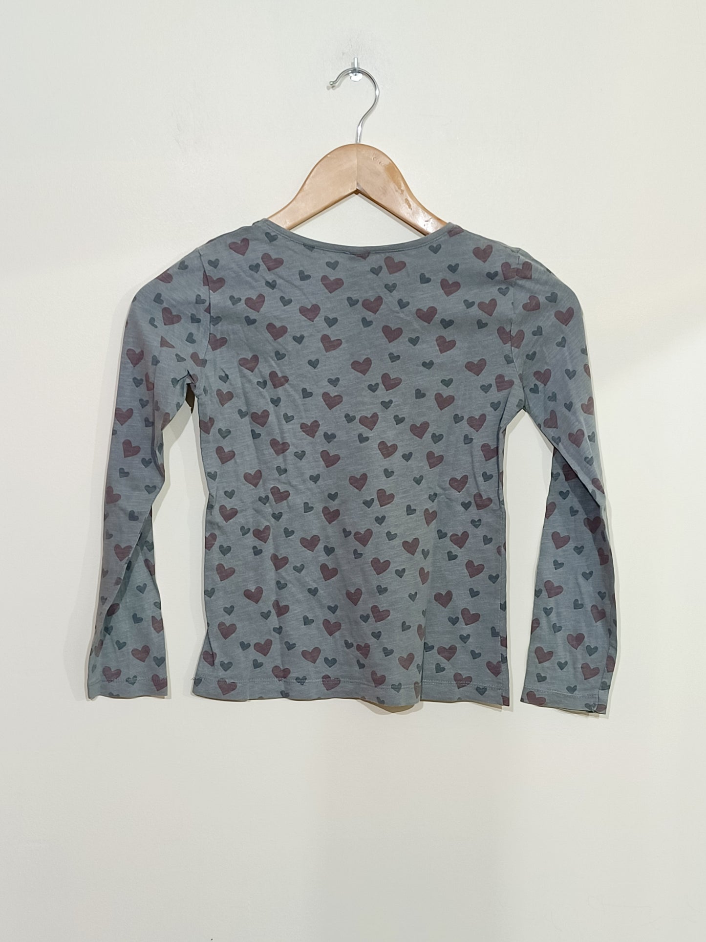 T-shirt manches longues Zara Kids gris avec motifs cœurs Taille 9-10 Ans