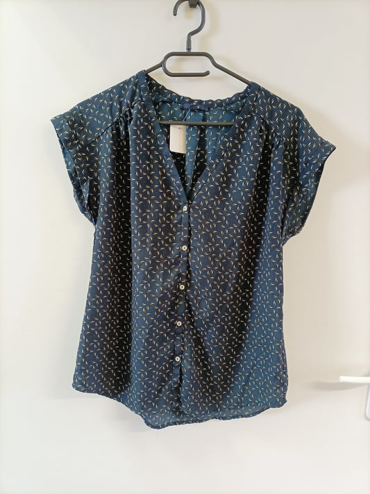 Chemise Kiabi manches courtes bleue marine à motifs Taille S