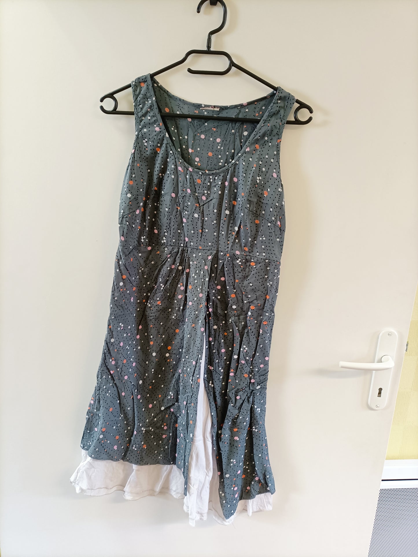Robe sans manches grise et blanche à pois Taille XS