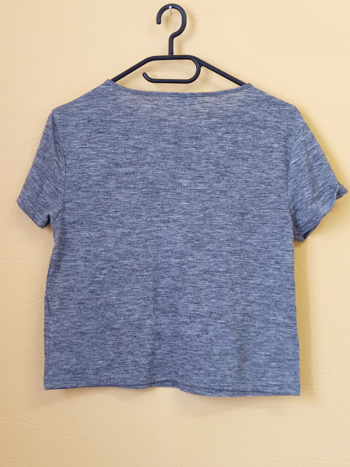 T-shirt Kiabi gris avec perles Taille 10 Ans