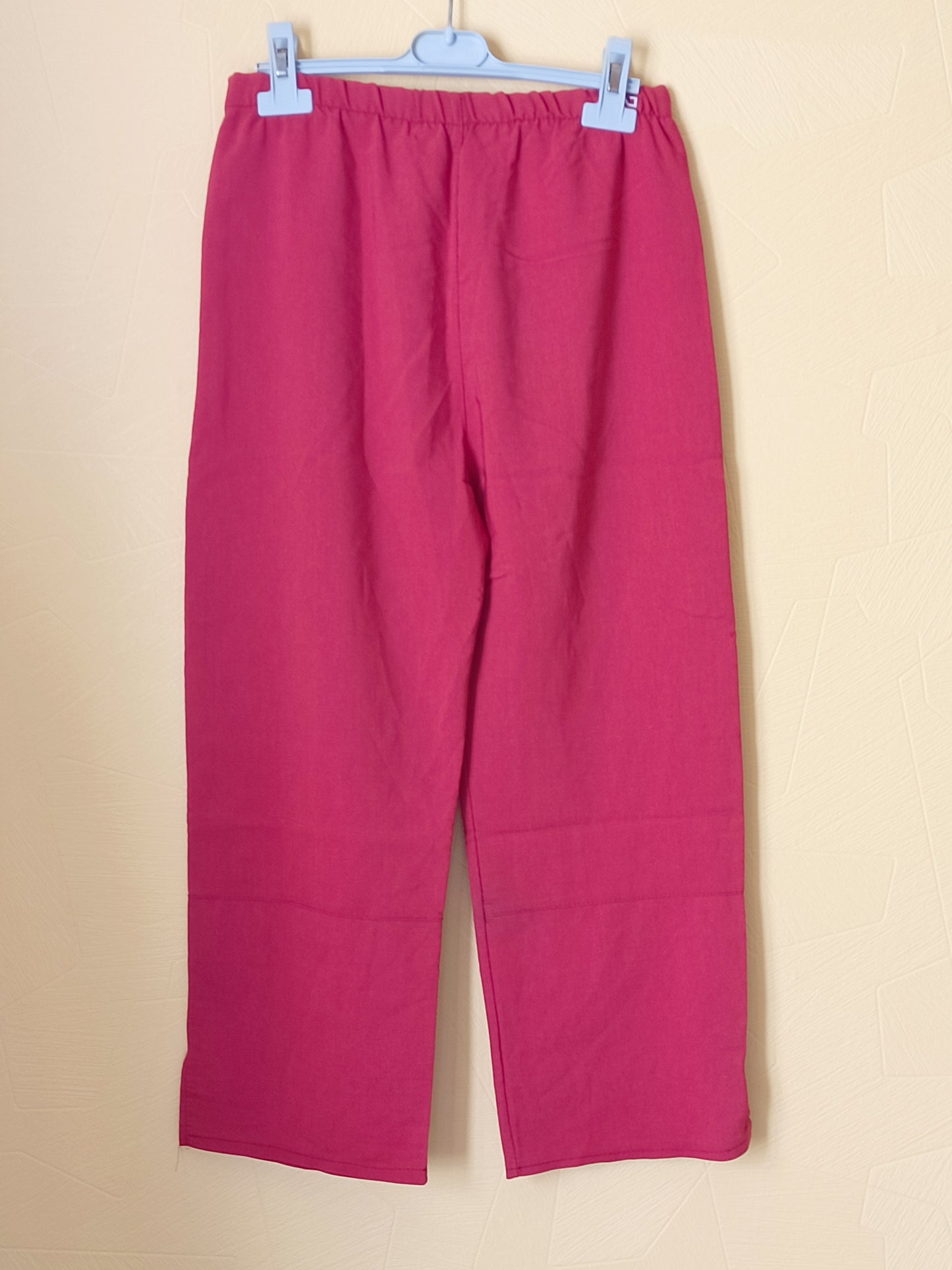 Pantacourt rouge Taille 42