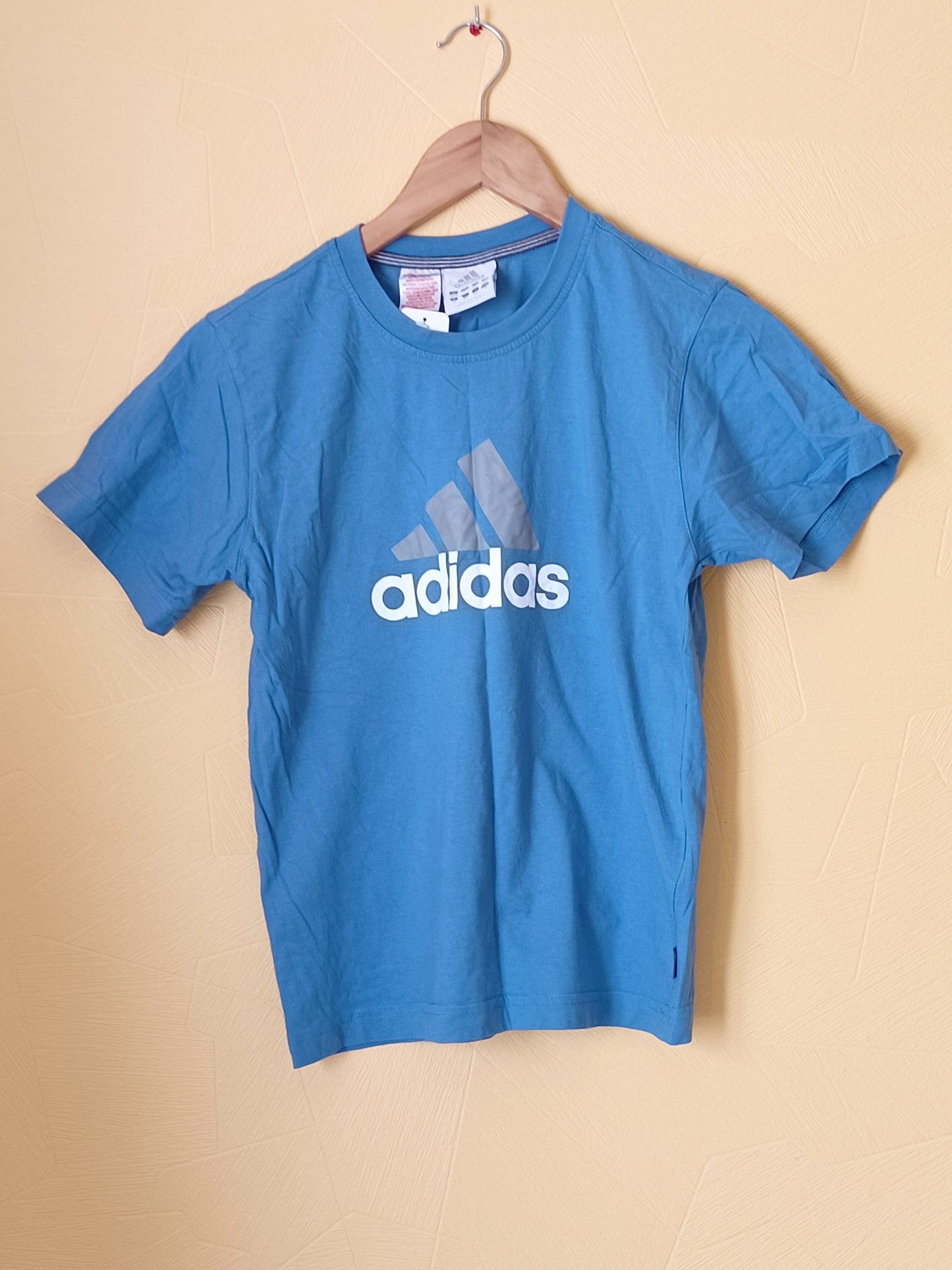 T-shirt Adidas bleu avec impression Taille 10 Ans