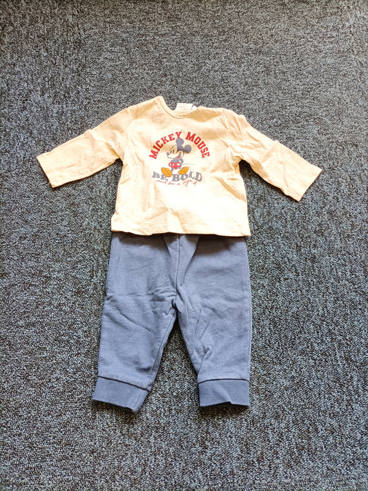 Ensemble Disney Baby pantalon et t-shirt manches longues Taille 3 Mois