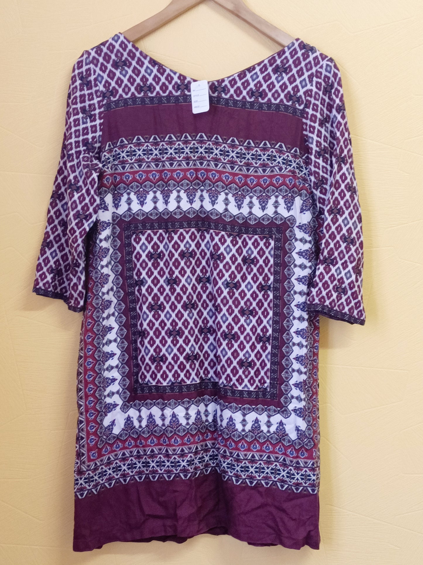 Robe Promod manches courtes bordeaux imprimé Taille 40