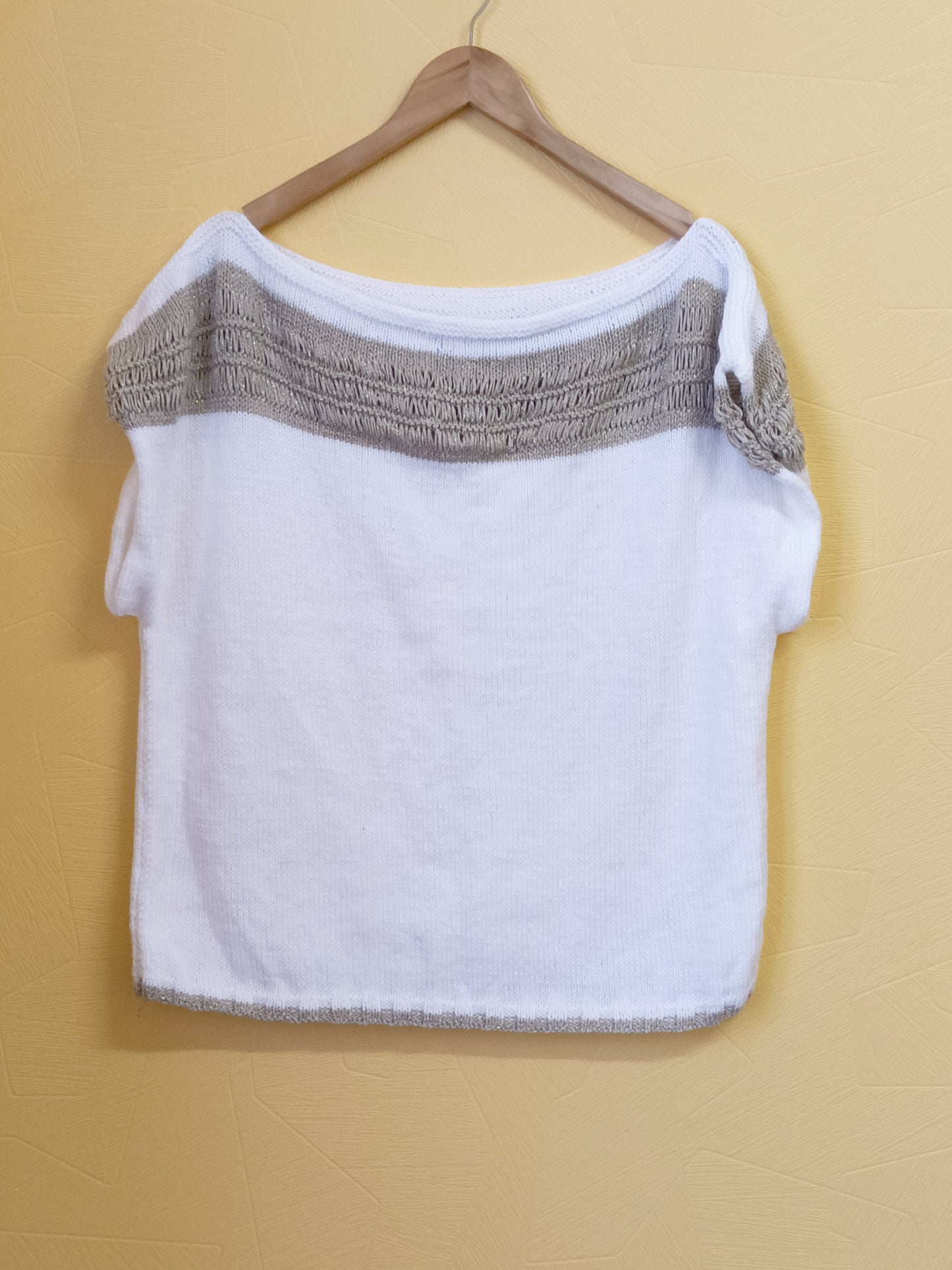 Pull manches courtes blanc et doré Taille XXL