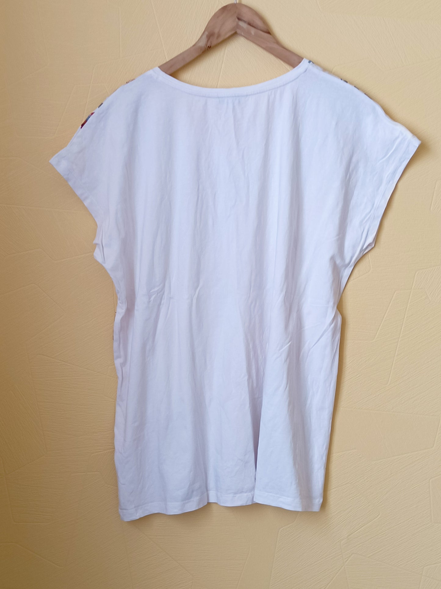 T-shirt Zamba blanc fleuri Taille XXXL