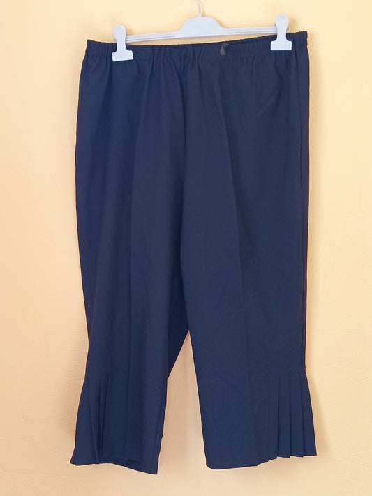 Pantacourt noir Taille 52