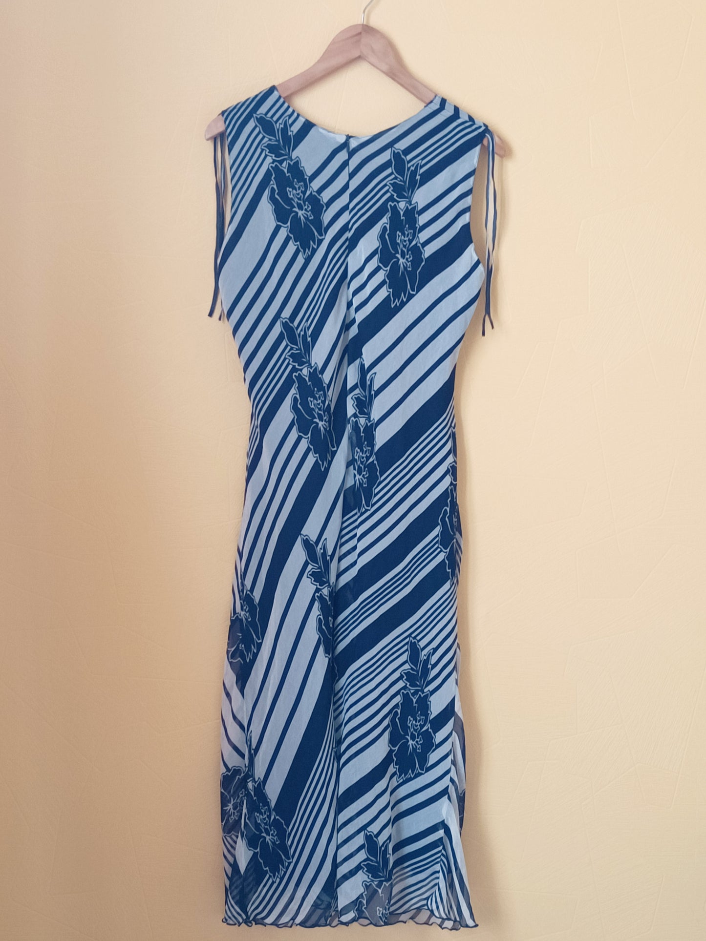 Robe longue sans manche Bleu Bonheur bleue et blanche Taille 46