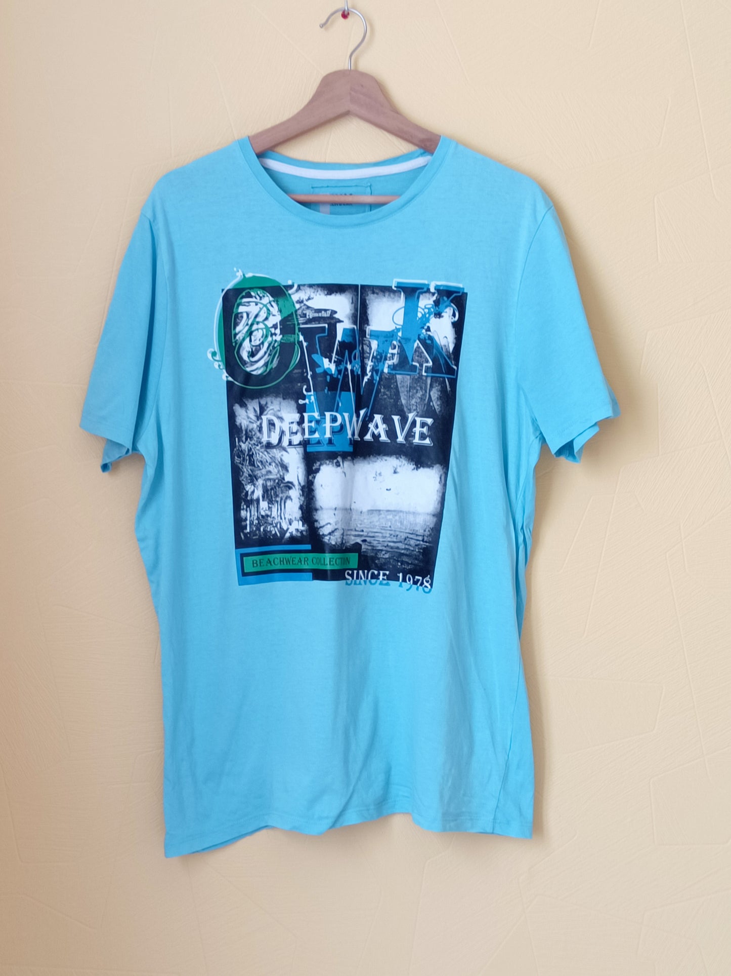 T-shirt OWK bleu clair avec impression Taille XL