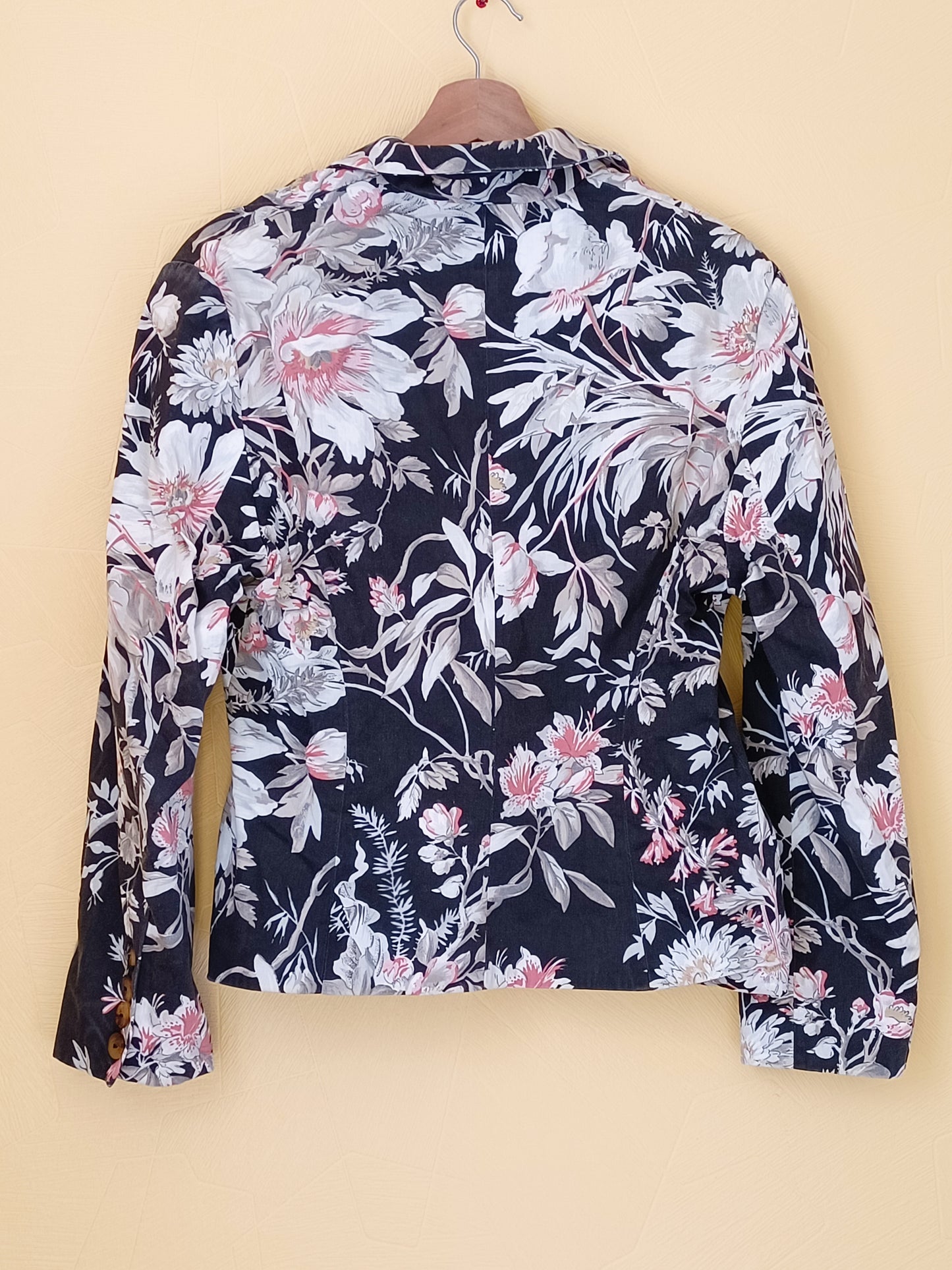 Veste Autre Chose noire fleurie Taille 38