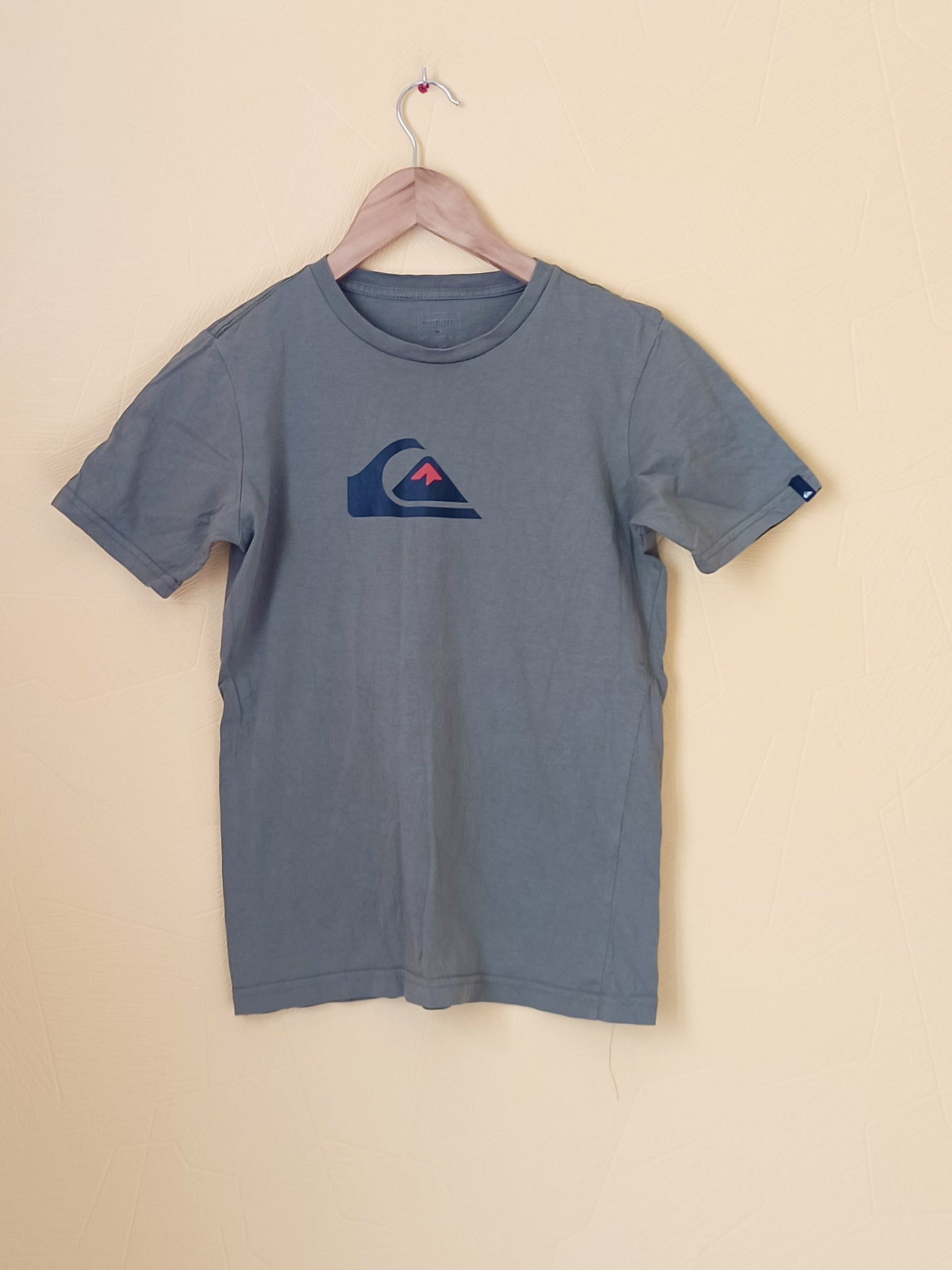 T-shirt Quiksilver vert kaki avec impression Taille 12 Ans