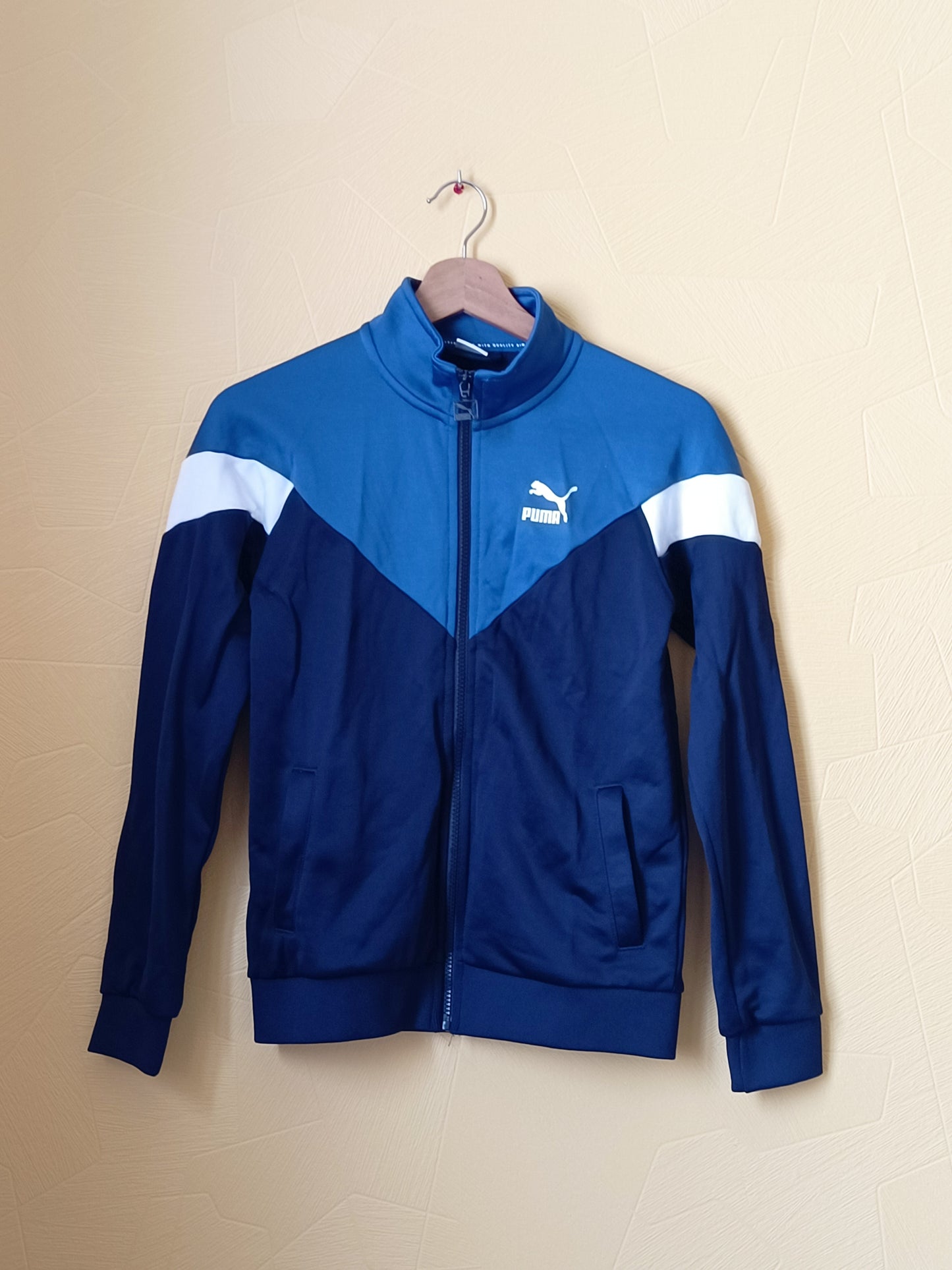 Veste de jogging Puma bleue et blanche Taille 11/12 ans