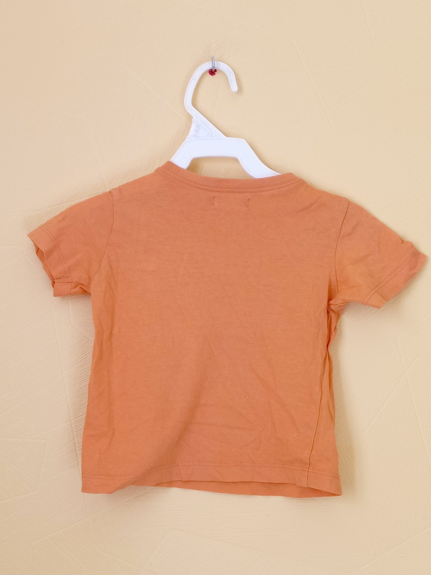 T-shirt Tissaia orange avec impression Taille 24 Mois