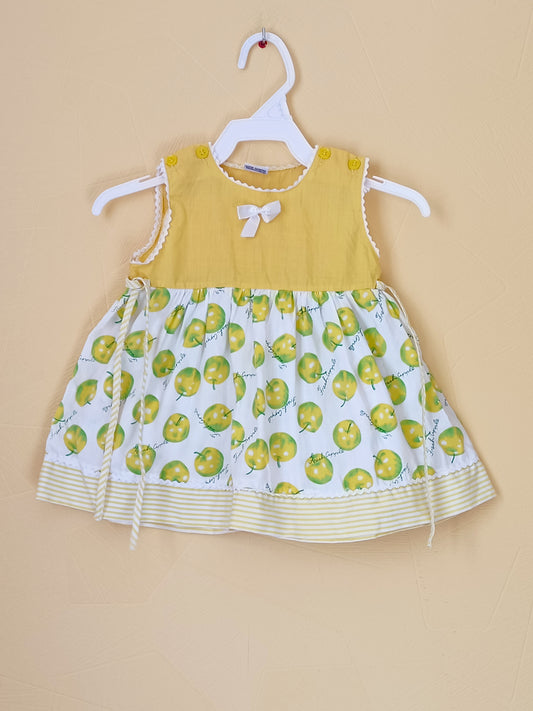 Robe sans manche jaune et imprimée Taille 6 Mois