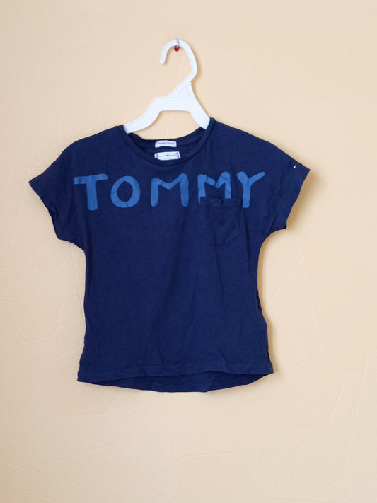 T-shirt Tommy Hilfiger bleu marine avec impression Taille 4 Ans