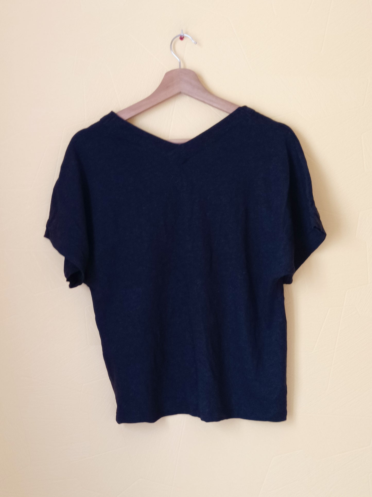 T-shirt Camaïeu noir col V avec boutons Taille M