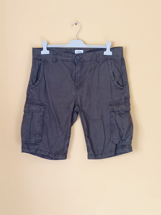 Short Trappeur kaki Taille 44