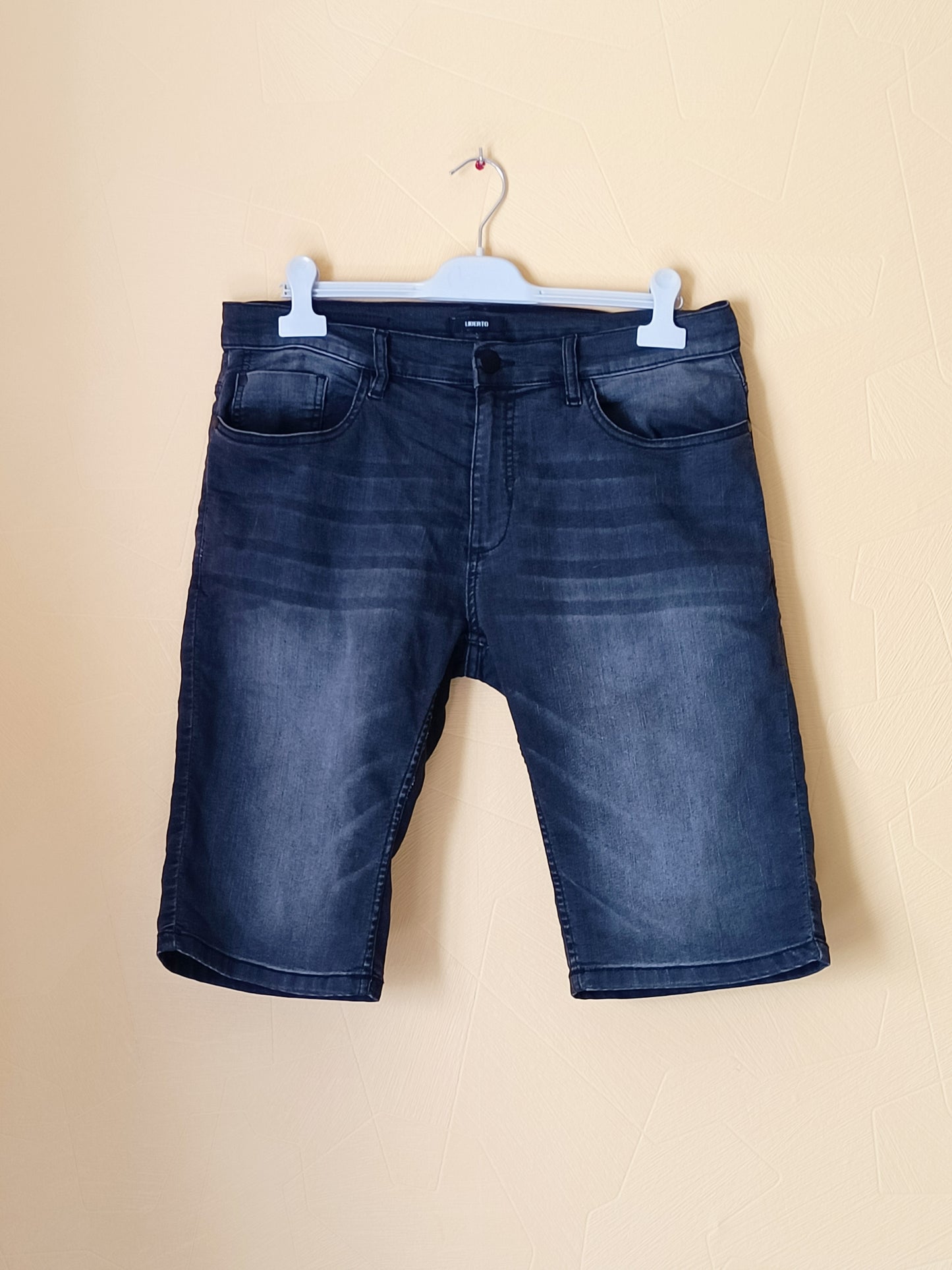 Short long en jeans Liberto noir délavé Taille 44