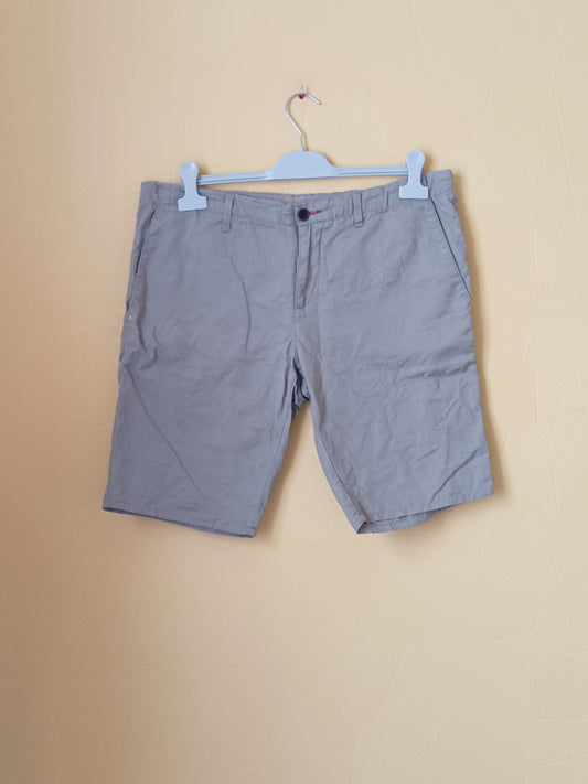 Short Sisley beige Taille 44