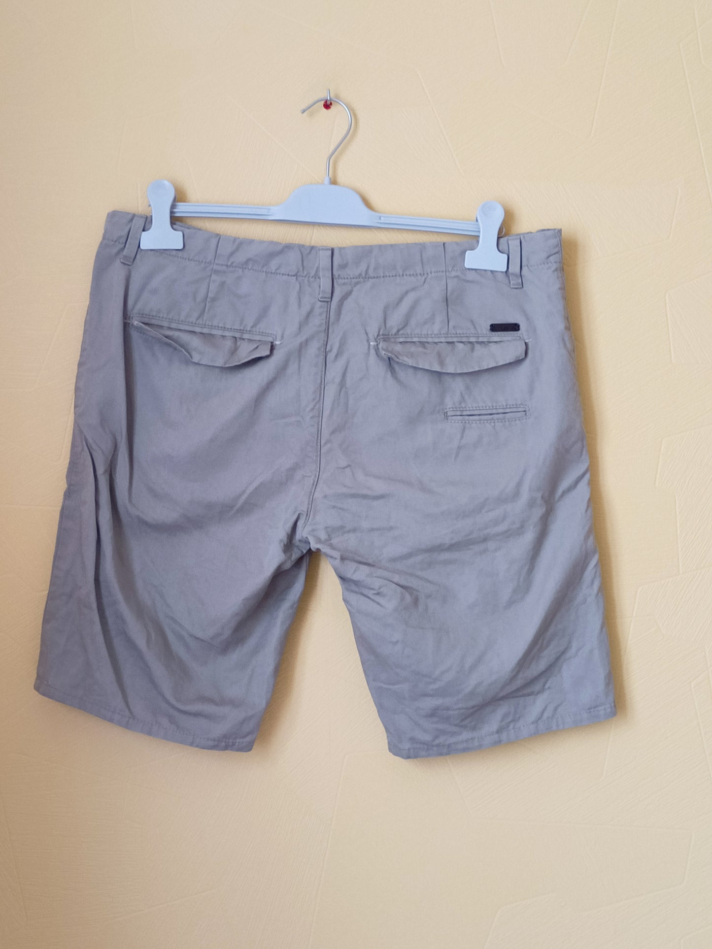 Short Sisley beige Taille 44