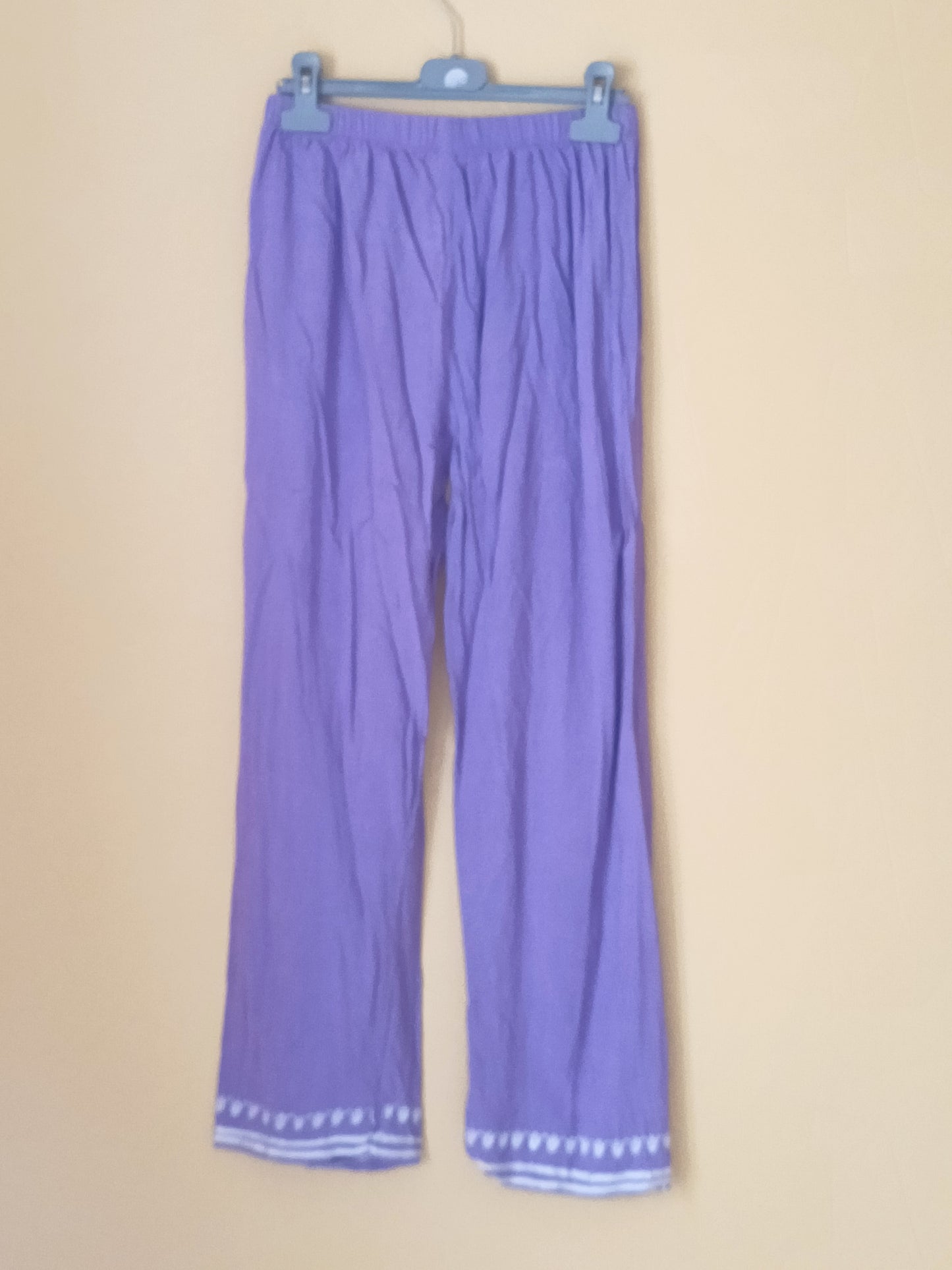 Pantalon léger violet avec broderie Taille M