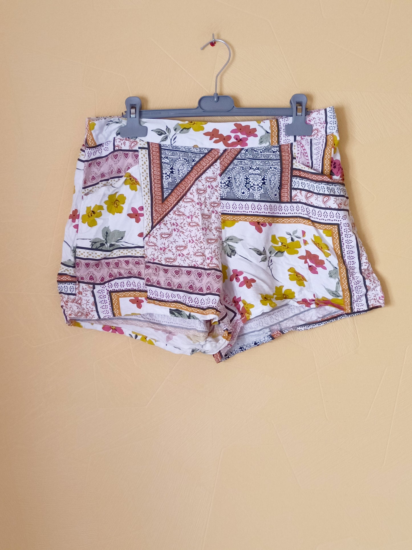 Short Pimkie blanc à motifs Taille 40