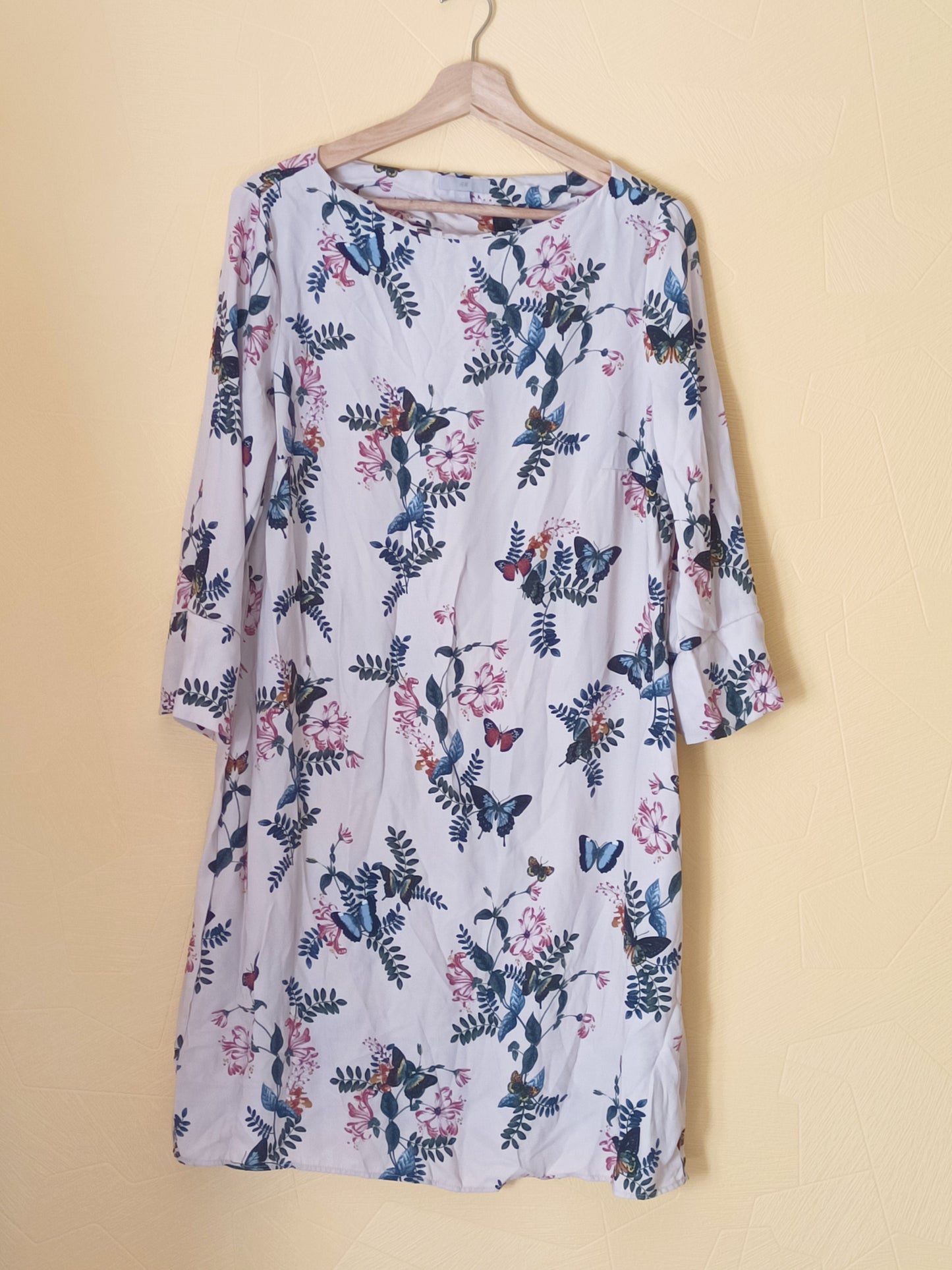 Robe manches 3/4 H&M beige fleurie Taille 42