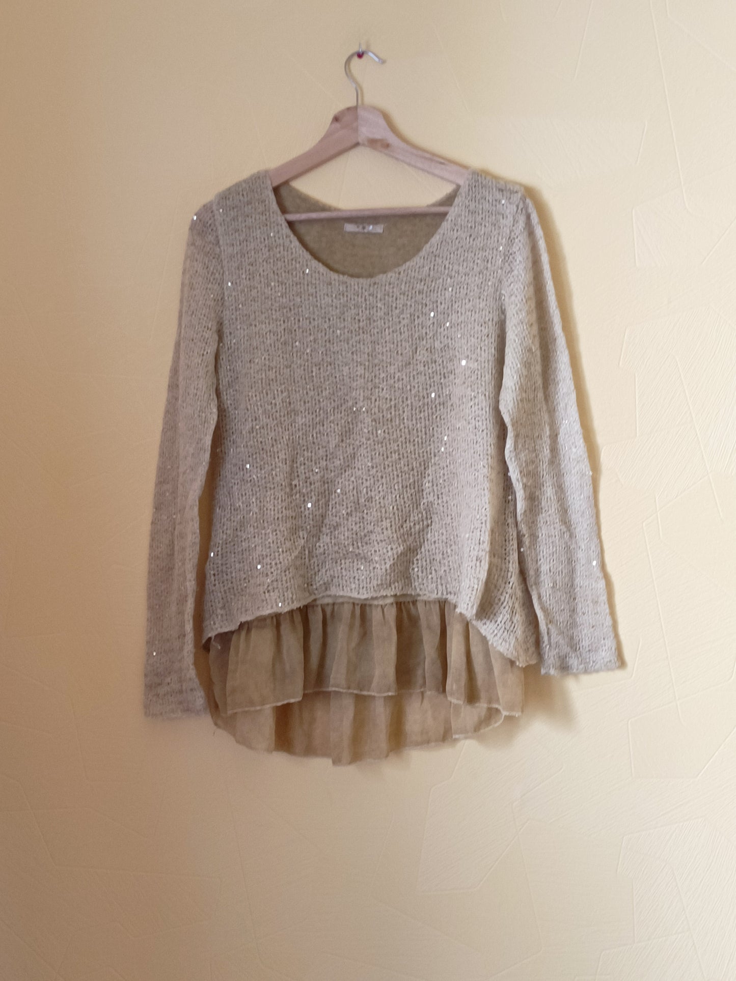 Pull fin avec volant ocre Taille M