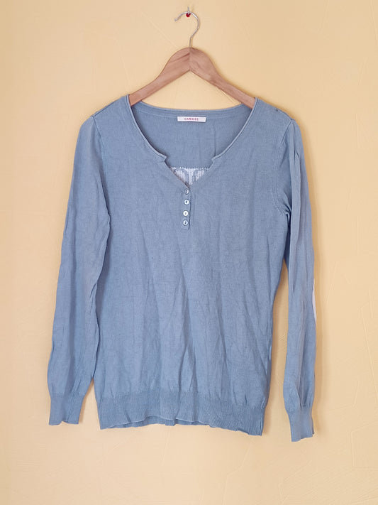 Pull fin Camaïeu bleu clair avec inscription dans le dos Taille M